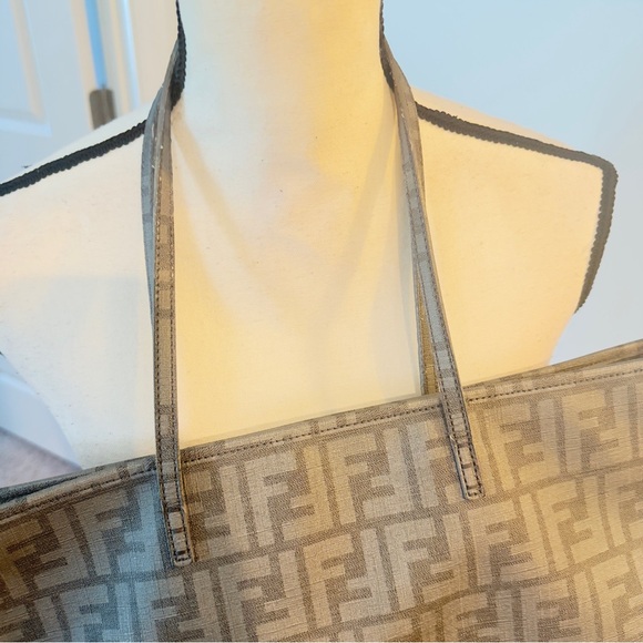Fendi Monogram Gray canvas Tote - Picture 7 of 11
